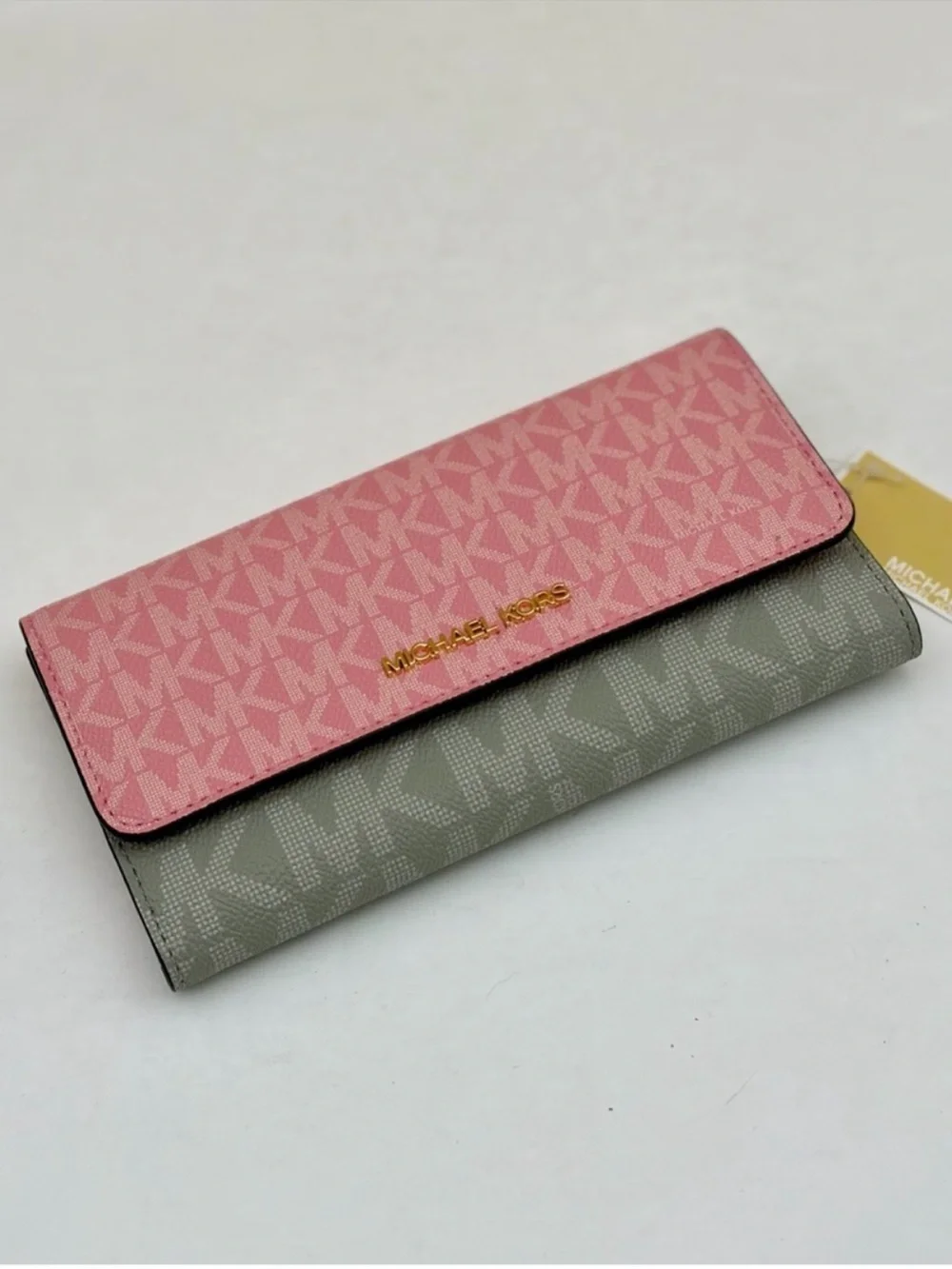 Michael Kors Jet Set Travel Signature Trifold Wallet Carnation Multi